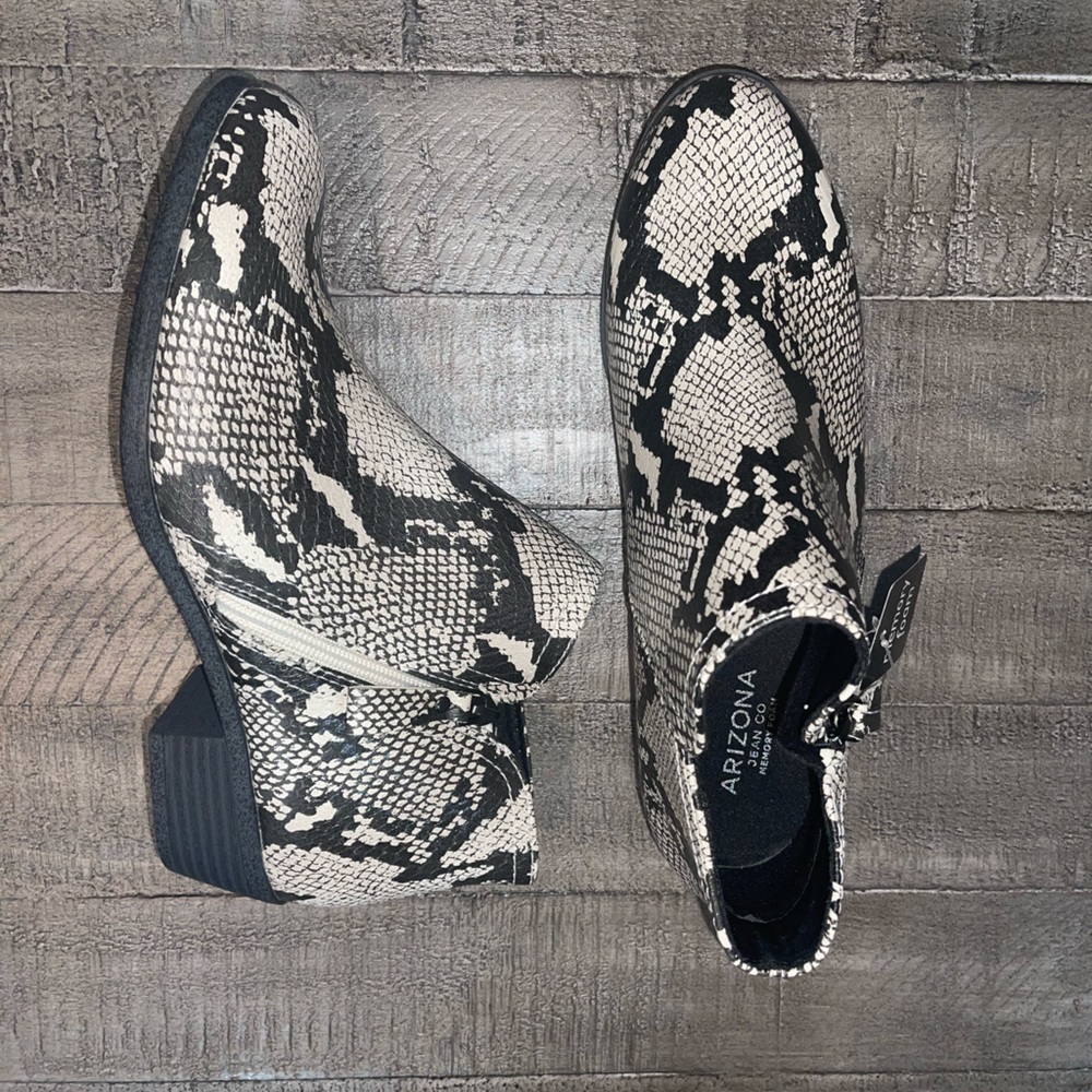 Arizona Jean Company Booties